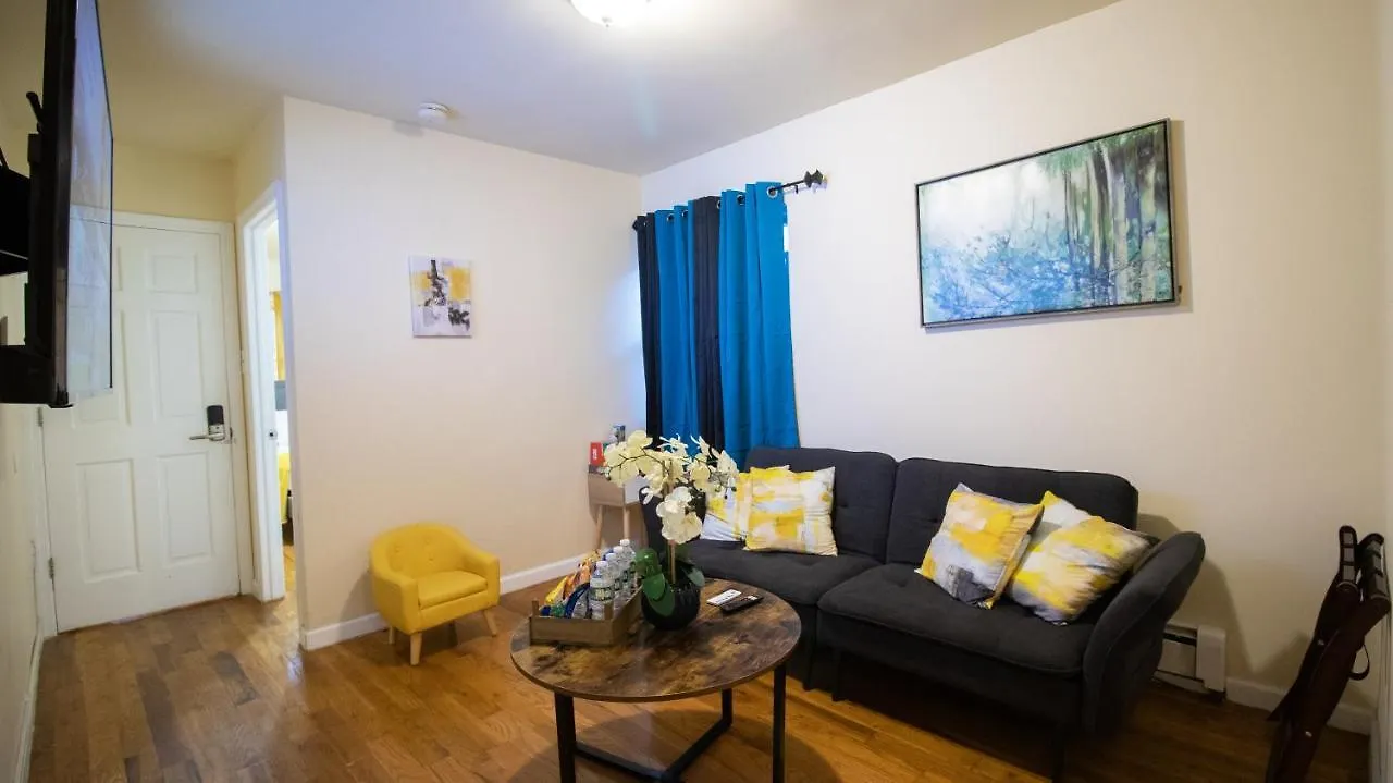 Deluxe Twin Size Bed-Red Room On The 1St Fl In Elmhurst Ny 纽约